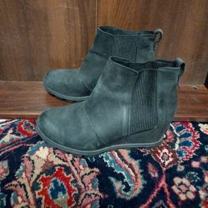 Black Sorel Wedges